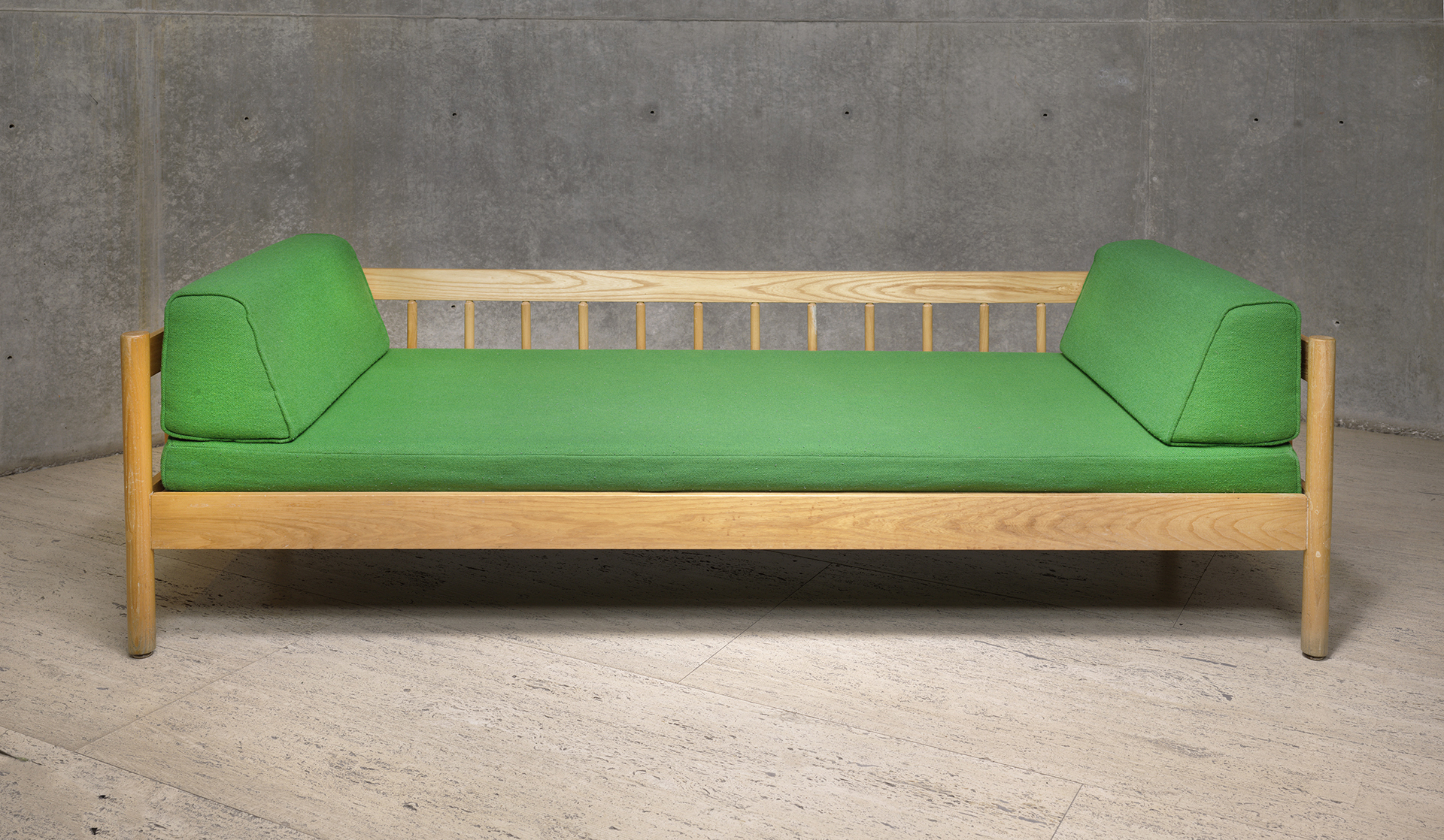 CI Designs, 124 Sofabed (front view), photo by Richard Caspole 